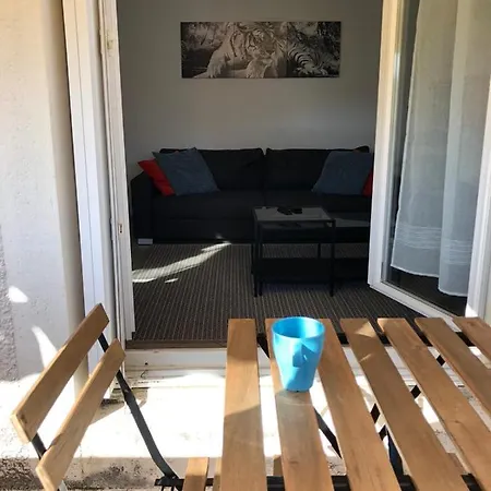 Bed & Breakfast Paisible Confort *
